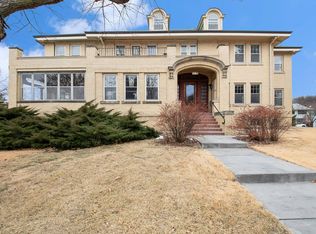 324 N 38th St #3, Omaha, NE 68131