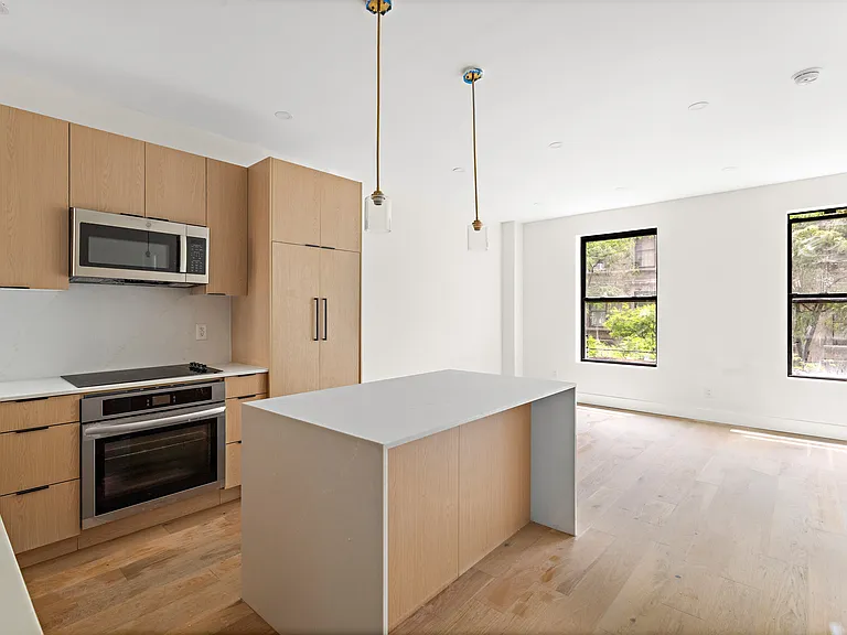 211 W 85th St #3E — Photo 3