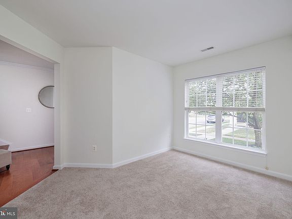4th image of 21015 Kittanning Ln