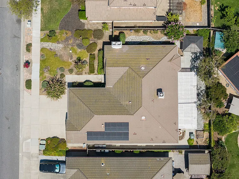 560 Diana Ave — Photo 48