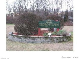 9 Georgetown Dr #E, Enfield, CT 06082