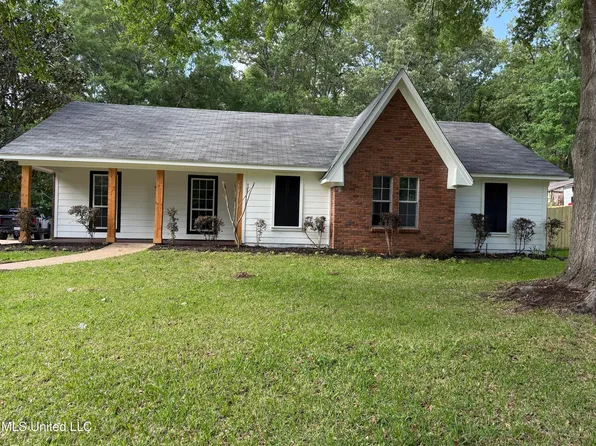 208 Trailwood Dr, Clinton, MS 39056