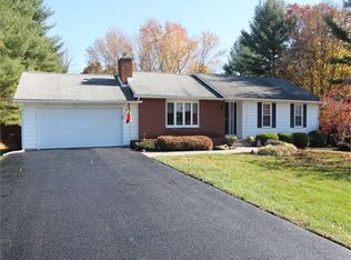 11 Crisman Dr, Bloomsbury, NJ 08804