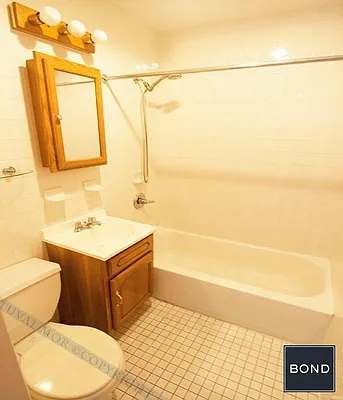 Rented by Bond New York | media 15