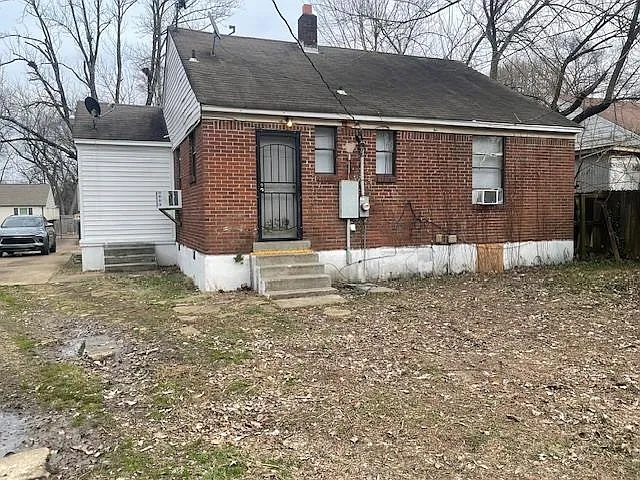 Building Photo - 1249 Maria St