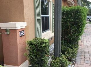 927 SW 143rd Ave, Hollywood, FL 33027