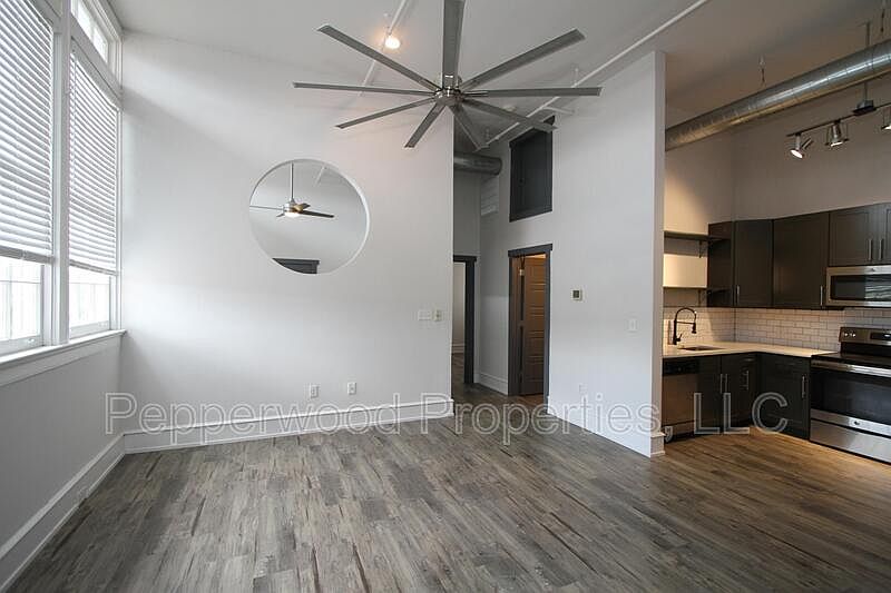 1st image of 600 Magnolia St APT 201