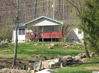 905 S Ridge Way, Cosby, TN 37722