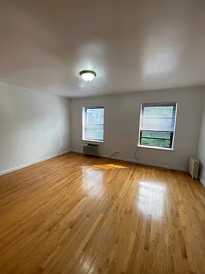 Rented by Peter R. Hungerford, LREB | media 26