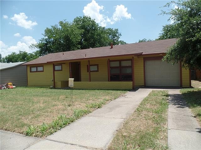 1st image of 4828 Jerri Ln
