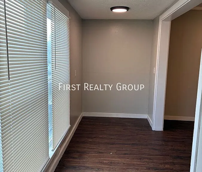 2660 Hazel Ave — Photo 4