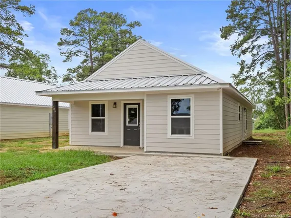 205 N 10th St, Leesville, LA 71446