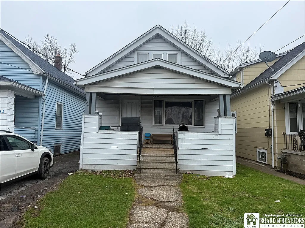 459 Berkshire Ave photo 1