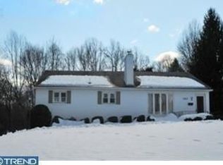 260 Overbrook Dr, Newtown Square, PA 19073