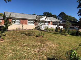 4427 Big Chief Dr, Saint Louis, MO 63123