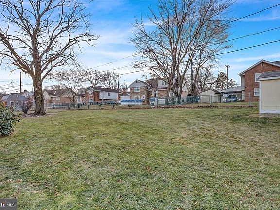 3rd image of 2313 Bressler Dr