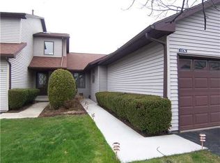 1176 Ridge Crest Dr, Victor, NY 14564