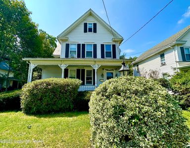 125 Lee Ave, Stroudsburg, PA, 18360