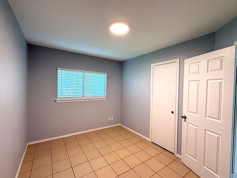 6318 Les Harrison Dr — Photo 12