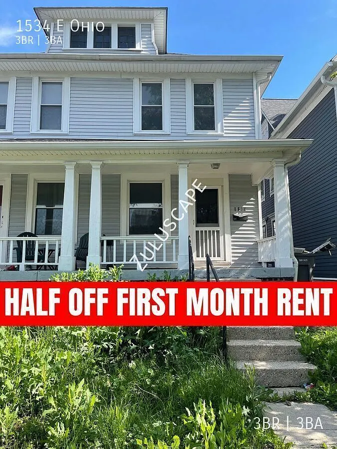 Half Off First Month Rent!.....1534 Ohio Street / 3 Bed 2.5 Bath Duplex — Photo 1