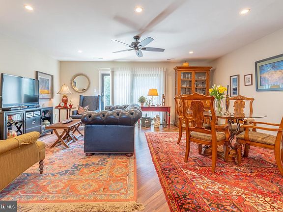4th image of 7 Chiara Ct #7