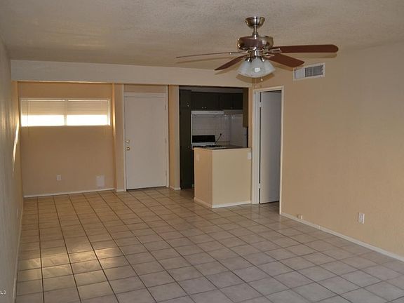 5th image of 3828 N 32nd St Unit 222