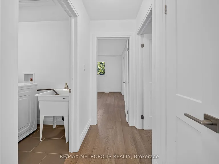 55 Russ St — Photo 20