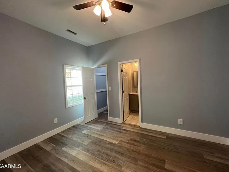 1219 Delaware Ave — Photo 13