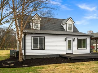 6117 Henry Gower Rd, Pleasant View, TN 37146