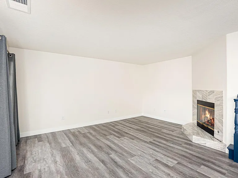 1568 Oliver Ave #C — Photo 13