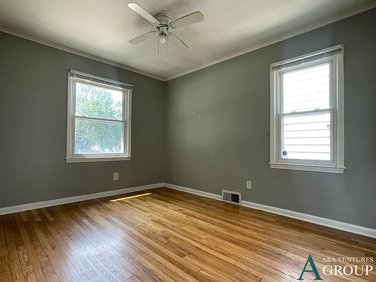 8085 Stephens Rd — Photo 5