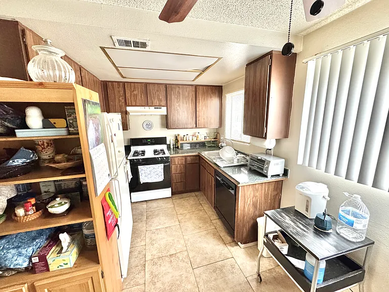 1638 E Fairfield Ct #2 — Photo 4