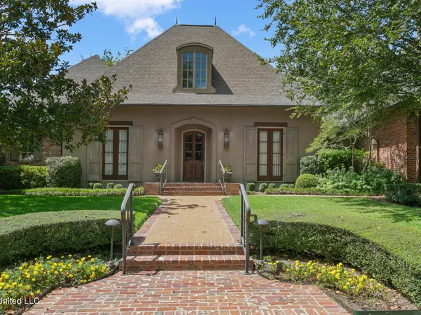 116 Green Dr, Jackson, MS 39211