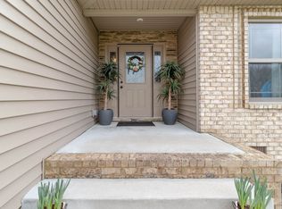 932 Hunters Ln, Springfield, TN 37172