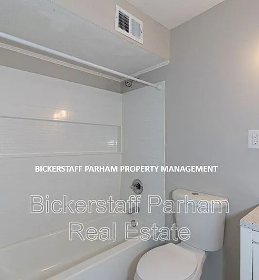2395 Agnes Dr — Photo 21