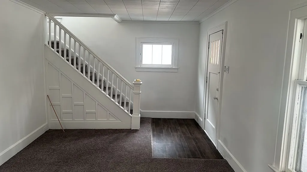 3 bed, 1255 sqft, $1,650 — Photo 2