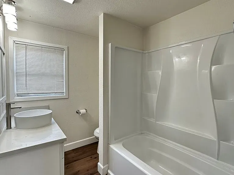 640 Todhunter Ave — Photo 14