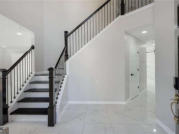 4th image of 3521 Kittery Dr