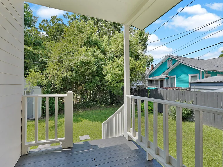 2425 Waters Ave — Photo 18