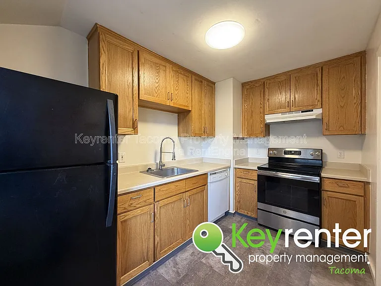 5321 N 42nd St — Photo 5