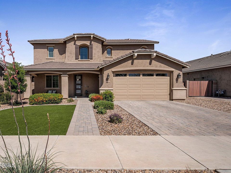 1st image of 20384 E Canary Ct
