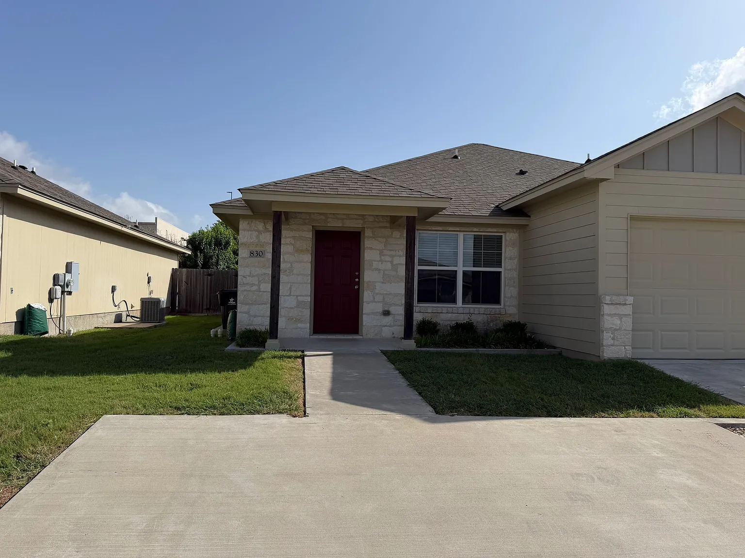 1 bed, 770 sqft, $1,050 — Photo 1
