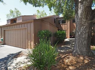 28 Cinnamon Teal Ln, Novato, CA 94949