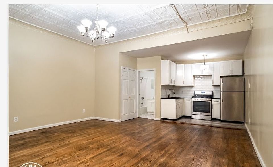 2nd image of 188 Scholes St APT 1