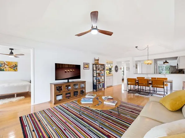 4241 Chantelle DR #D201, NAPLES, FL 34112