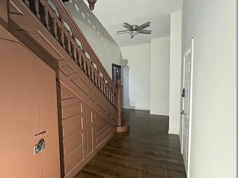 104 W Main St #3 — Photo 1