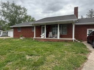 204 E Hawk Ln, Oaktown, IN