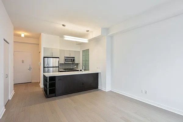 Rented by Clinton Management | media 1