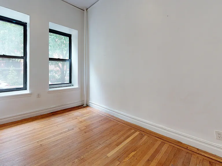 230 E 87th St #1A — Photo 3