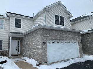 2213 Autumn Ln, Dekalb, IL 60115